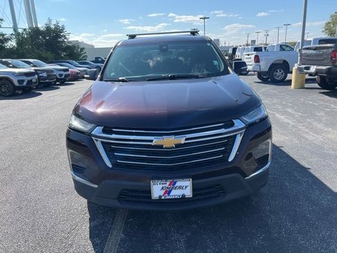Used 2022 Chevrolet Traverse LT image 9