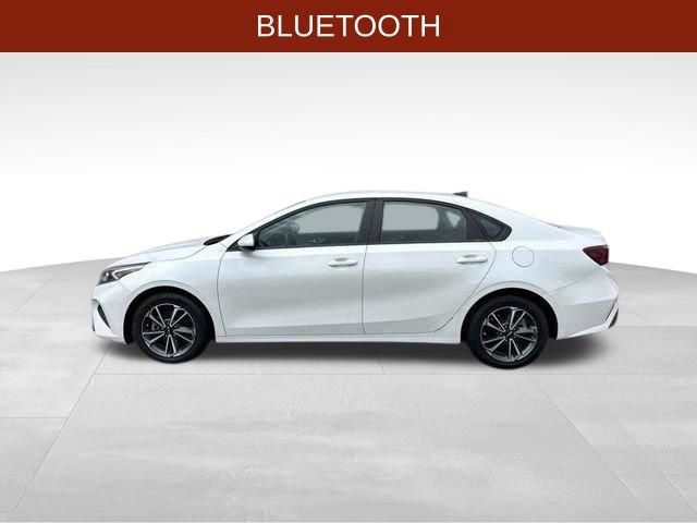 Used 2023 Kia Forte LXS FWD image 4