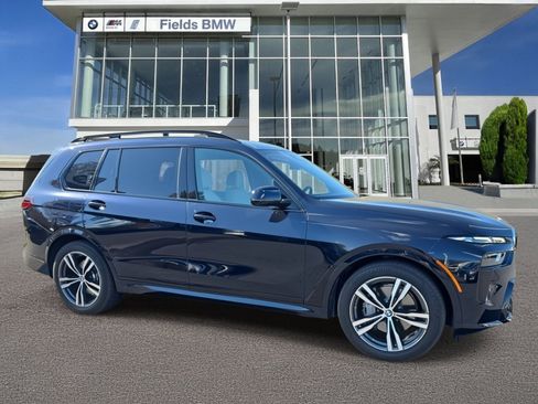 Used 2024 BMW X7 xDrive40i w/ M Sport Package image 1