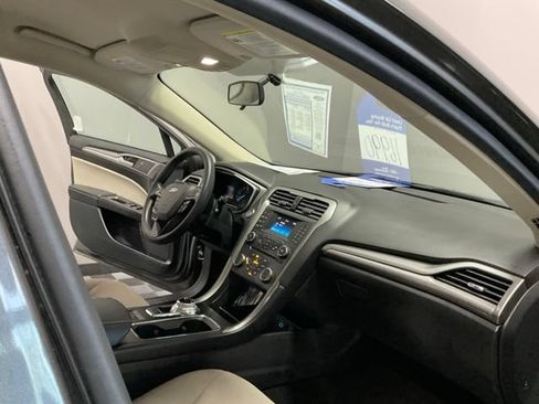 Used 2018 Ford Fusion S FWD image 24