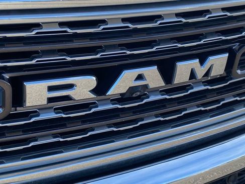 Used 2019 RAM 1500 Limited image 3