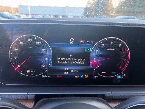 Used 2024 Mercedes-Benz GLS 450 4MATIC image 15