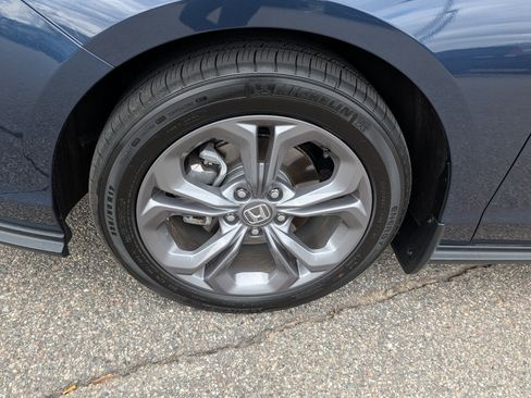 Used 2024 Honda Accord EX image 15