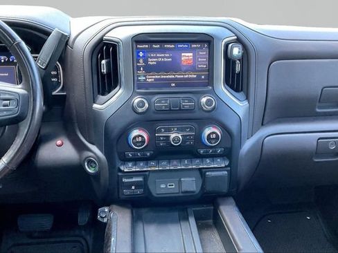 Used 2022 GMC Sierra 2500 Denali w/ Denali Black Diamond Edition AWD/4WD image 9
