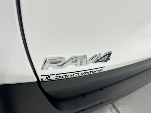 Used 2022 Toyota RAV4 XLE w/ Convenience Package AWD/4WD image 26