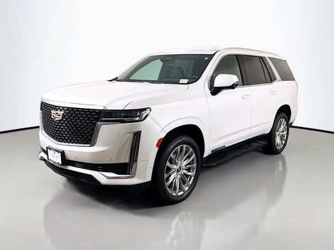 Used 2023 Cadillac Escalade Premium Luxury image 3