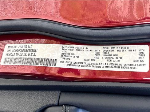 Used 2024 Jeep Grand Cherokee L Laredo w/ Luxury Tech Group I image 29