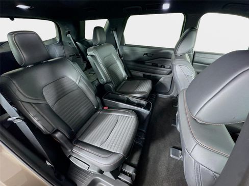 Certified 2024 Nissan Pathfinder Rock Creek AWD/4WD image 26