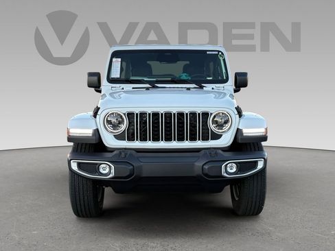 New 2026 Jeep Wrangler Unlimited Sahara AWD/4WD image 26