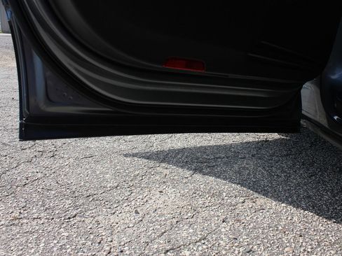 Used 2019 Volkswagen Tiguan S image 41