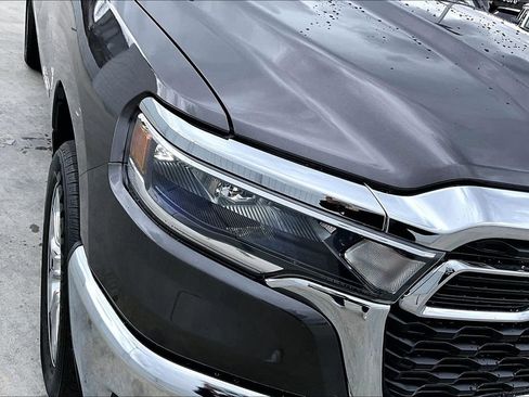 New 2026 RAM 1500 4x4 Crew Cab image 29