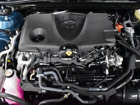 Used 2025 Toyota Camry Hybrid image 10