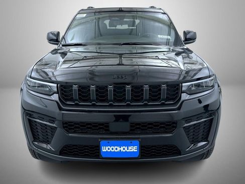 New 2026 Jeep Grand Cherokee L 4WD image 2