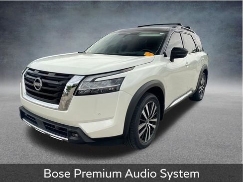 Used 2024 Nissan Pathfinder Platinum AWD/4WD image 4