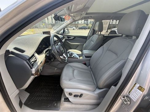 Used 2019 Audi Q7 2.0T Premium Plus w/ Premium Plus Package AWD/4WD image 25