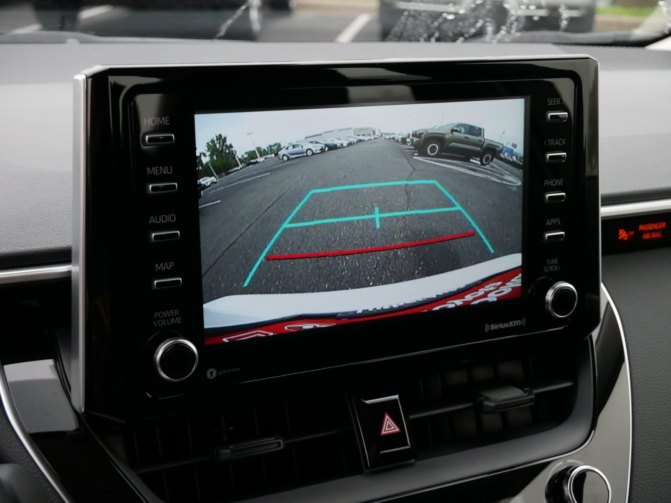 Used 2021 Toyota Corolla LE FWD image 30