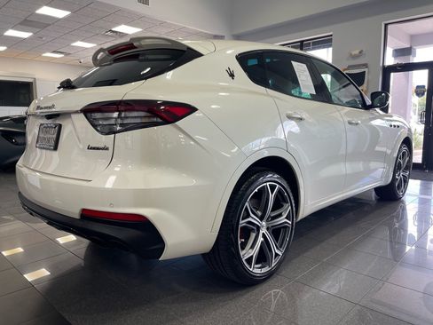 Used 2022 Maserati Levante Modena AWD/4WD image 5