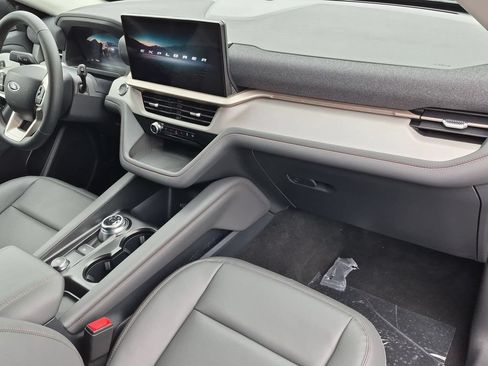 New 2026 Ford Explorer Active AWD/4WD image 22