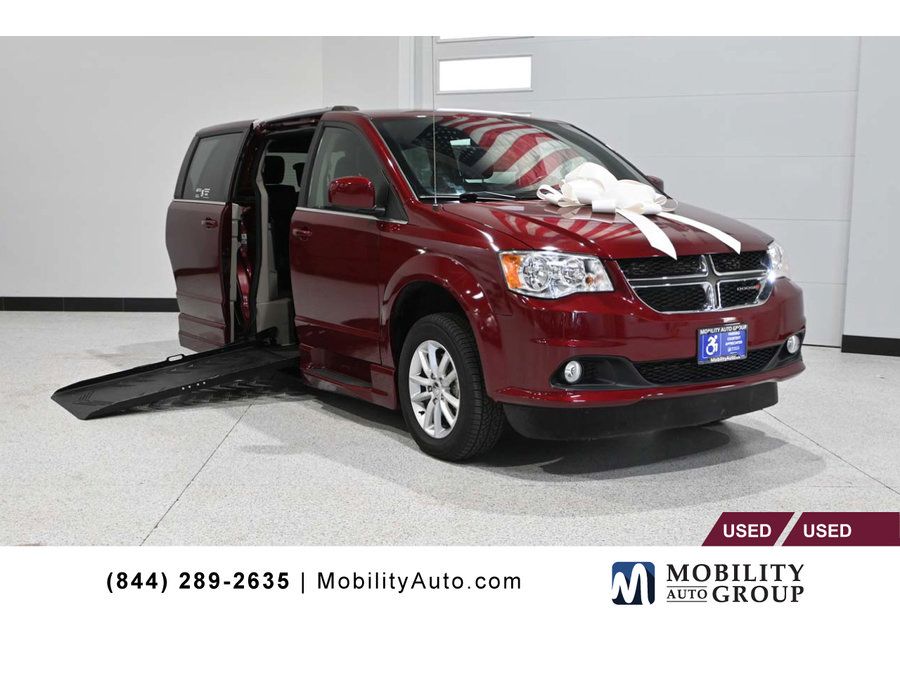 Used 2019 Dodge Grand Caravan SXT FWD image 1