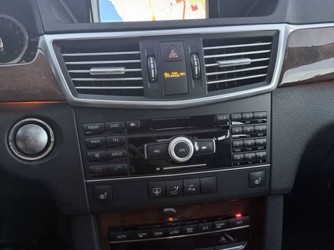 Used 2011 Mercedes-Benz E 350 4MATIC Sedan image 23