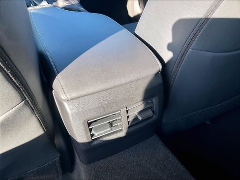 Used 2025 Lexus IS 300 F Sport image 35