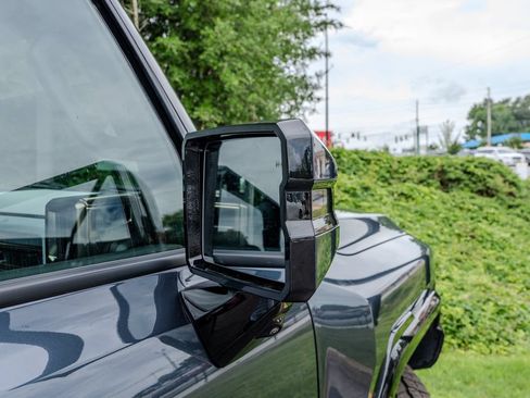 Used 2025 GMC Hummer EV 3X AWD/4WD image 30