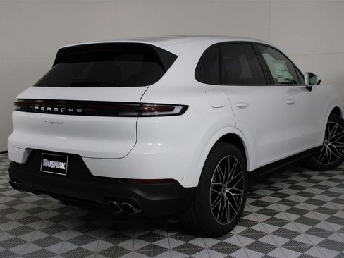New 2026 Porsche Cayenne image 7