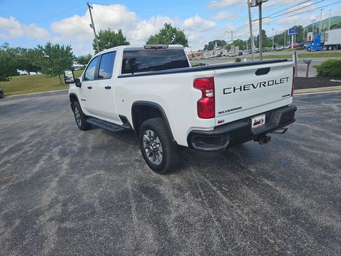 Used 2024 Chevrolet Silverado 2500 Custom w/ Custom Value Package AWD/4WD image 3