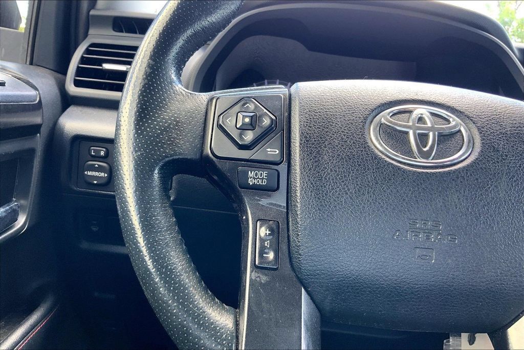 Used 2018 Toyota 4Runner TRD Pro AWD/4WD image 15