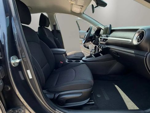 Used 2020 Kia Forte LXS FWD image 10