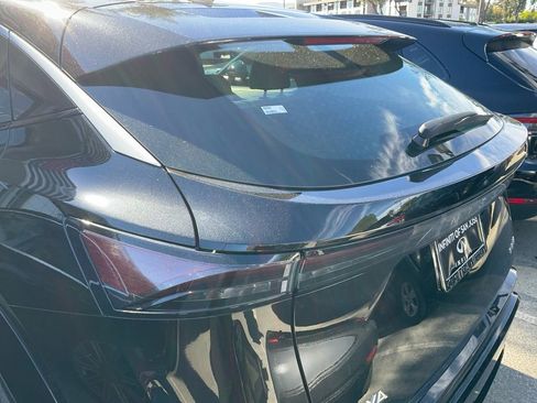 Used 2023 Nissan Ariya FWD image 34