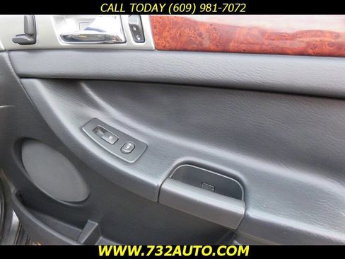 Used 2004 Chrysler Pacifica 2WD w/ Smokers Group image 28