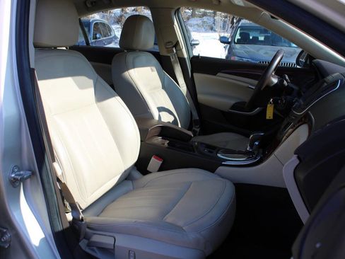 Used 2014 Buick Regal image 29