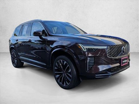 Certified 2025 Volvo XC90 B5 Core w/ Protection Package Premier image 3