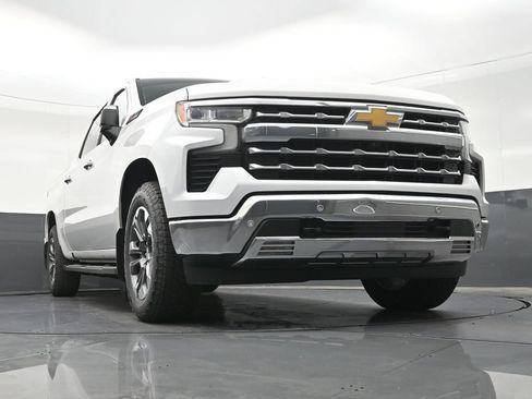 Used 2023 Chevrolet Silverado 1500 LTZ w/ Z71 Off-Road Package AWD/4WD image 30