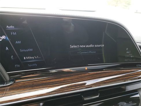 Used 2021 Cadillac Escalade ESV Premium Luxury image 14