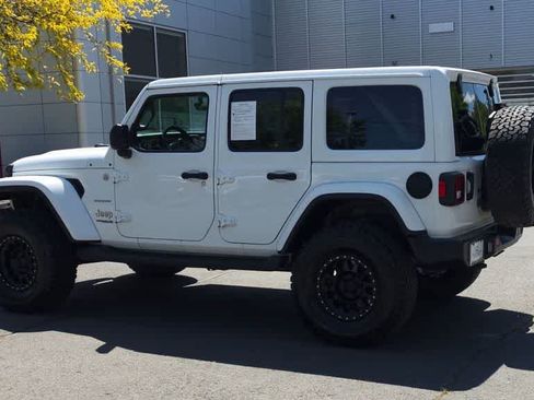 Used 2021 Jeep Wrangler Unlimited Sahara w/ Uconnect 4C Nav & Sound Group AWD/4WD image 6