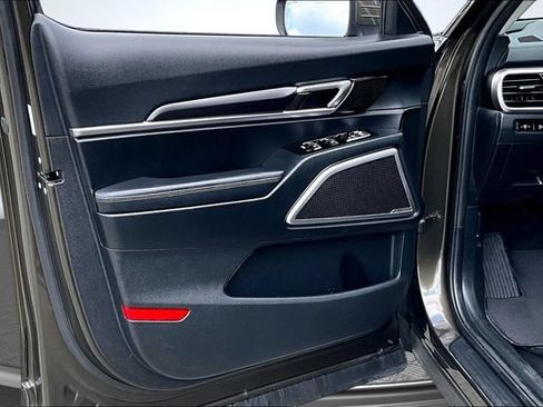 Used 2025 Kia Telluride S AWD/4WD image 19