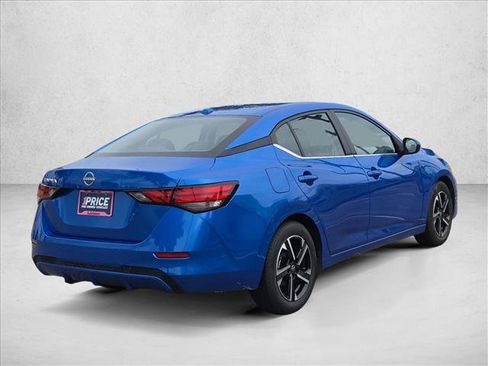 Used 2025 Nissan Sentra SV FWD image 5