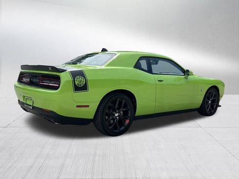 Used 2023 Dodge Challenger R/T RWD image 5