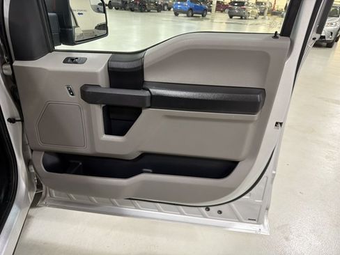 Used 2019 Ford F150 XL w/ Equipment Group 101A Mid AWD/4WD image 38