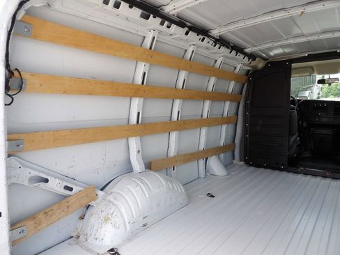 Used 2020 Chevrolet Express 2500 w/ Driver Convenience Package image 45