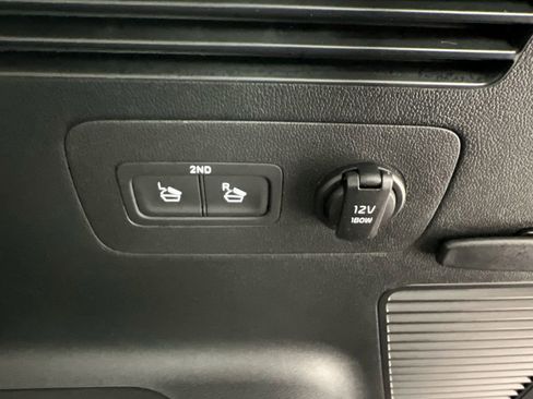 Used 2025 Kia Sorento S AWD/4WD image 37