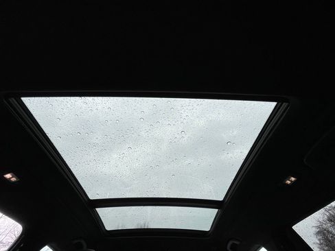 Used 2025 BMW X7 xDrive40i w/ M Sport Package image 38