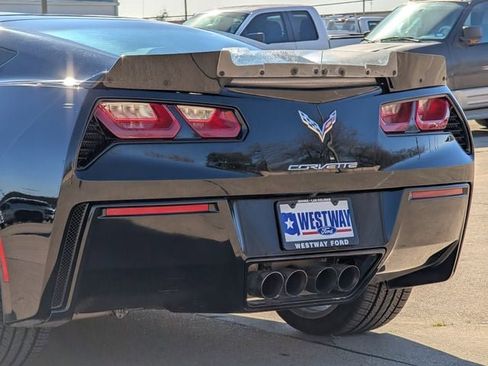 Used 2017 Chevrolet Corvette Stingray Coupe w/ 1LT image 6
