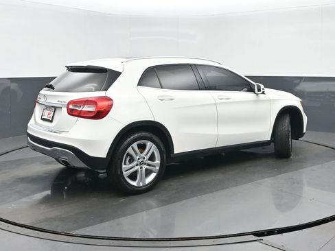 Used 2019 Mercedes-Benz GLA 250 GLA 250 w/ Premium Package image 3