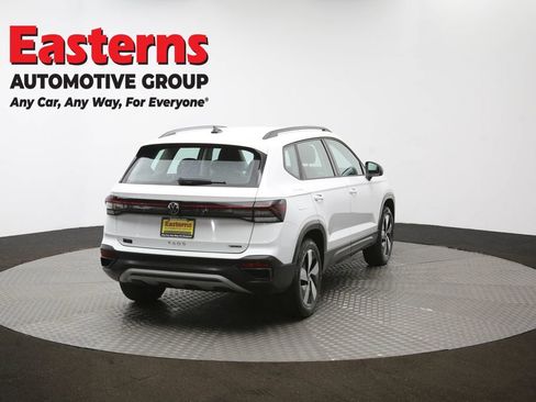 Used 2025 Volkswagen Taos S image 38