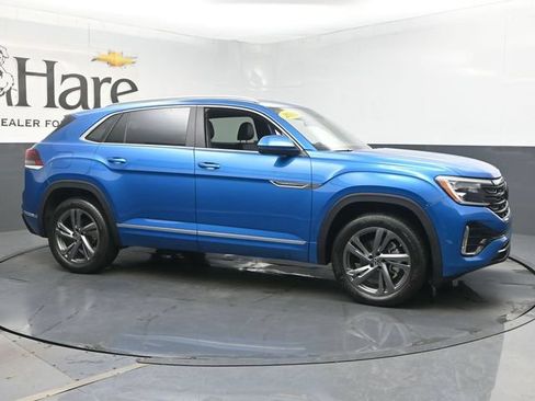Used 2024 Volkswagen Atlas Cross Sport SEL R-Line AWD/4WD image 1