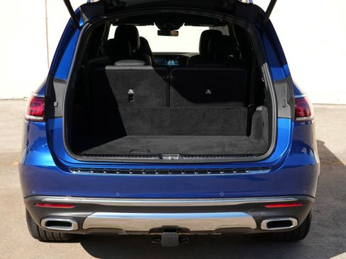 Used 2021 Mercedes-Benz GLS 450 4MATIC image 10