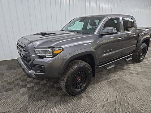 Used 2022 Toyota Tacoma TRD Pro image 8